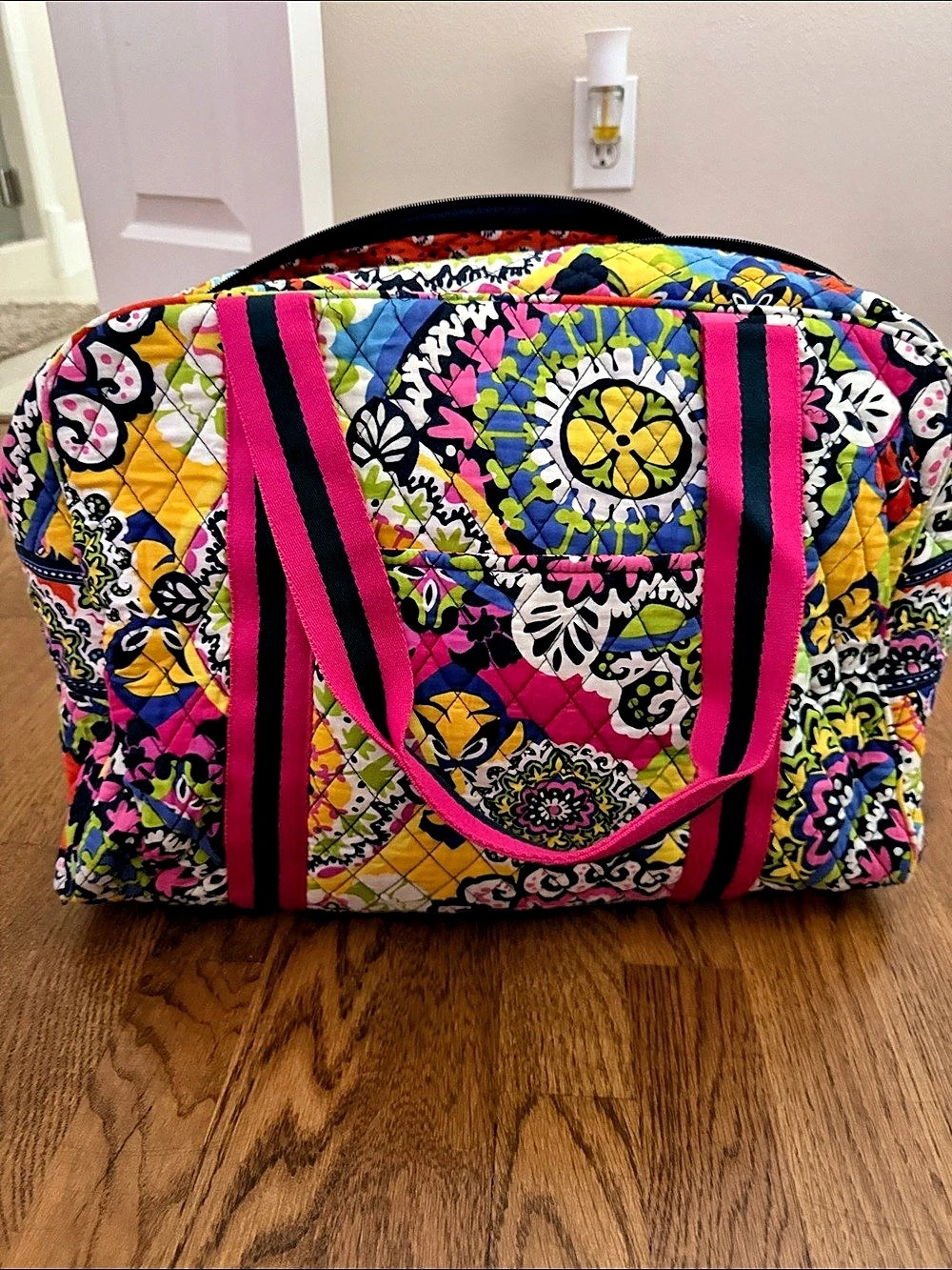Vera Bradley Floral weekender Bag in Multicolor & Pink